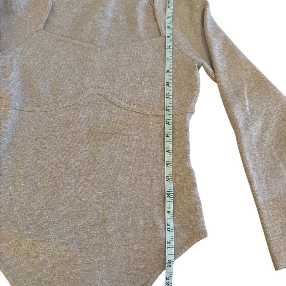 Abercrombie & Fitch Gray Long Sleeve Knit Bodysuit Contoured Sweetheart Neckline - Picture 6 of 8